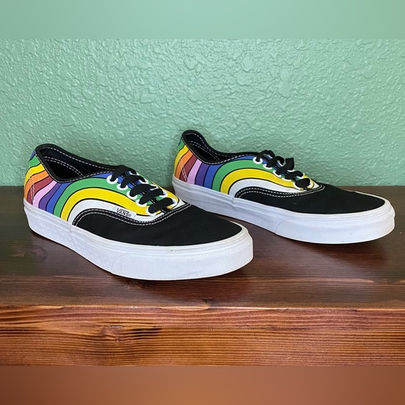 🌈 Vans Authentic Refract Rainbow Pride 🌈 - Picture 4 of 6